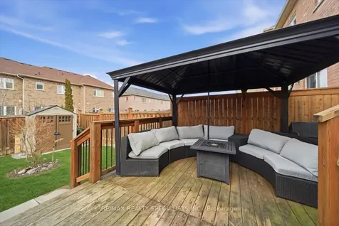 20 Luisa Street Bradford West Gwillimbury ON L3Z 0P2