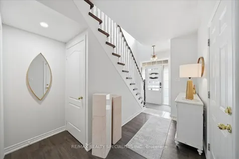 20 Luisa Street Bradford West Gwillimbury ON L3Z 0P2