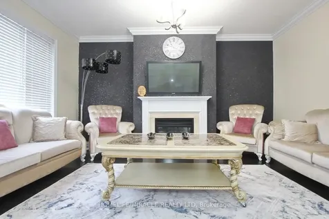 324 Chatfield Drive Vaughan ON L4H 3R7