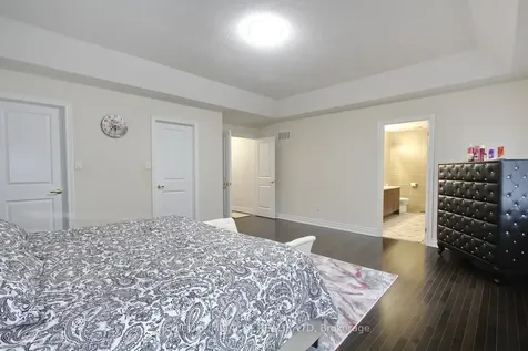 324 Chatfield Drive Vaughan ON L4H 3R7