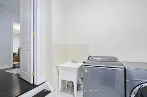 324 Chatfield Drive Vaughan ON L4H 3R7