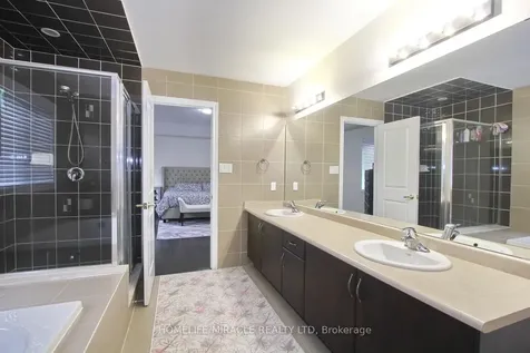 324 Chatfield Drive Vaughan ON L4H 3R7