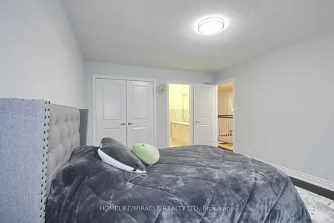 324 Chatfield Drive Vaughan ON L4H 3R7