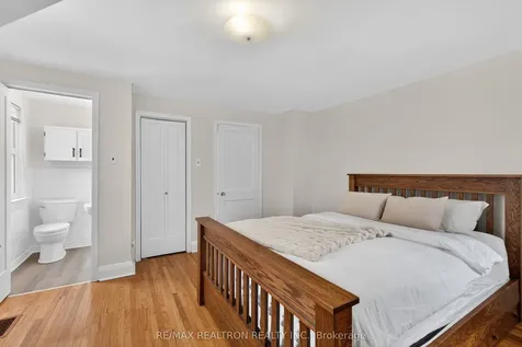 35 John Street Markham ON L3T 1Y1