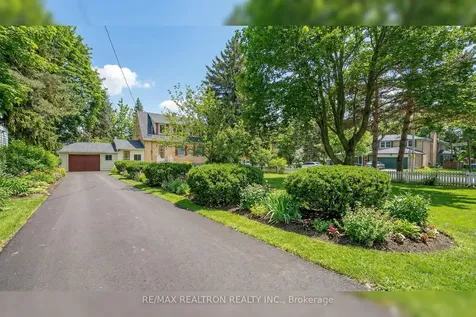 35 John Street Markham ON L3T 1Y1