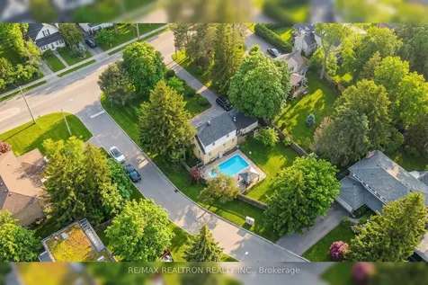 35 John Street Markham ON L3T 1Y1