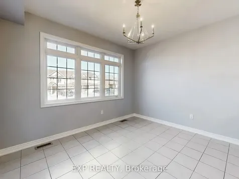 9 Matthewson Avenue Bradford West Gwillimbury ON L3Z 3A7