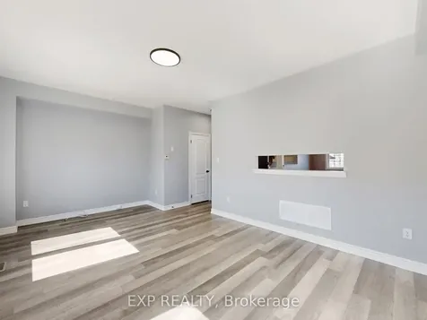 9 Matthewson Avenue Bradford West Gwillimbury ON L3Z 3A7