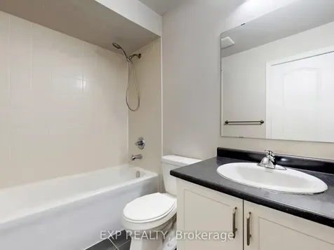 9 Matthewson Avenue Bradford West Gwillimbury ON L3Z 3A7
