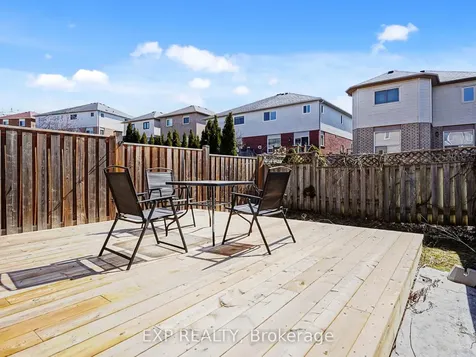 9 Matthewson Avenue Bradford West Gwillimbury ON L3Z 3A7