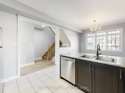 9 Matthewson Avenue Bradford West Gwillimbury ON L3Z 3A7