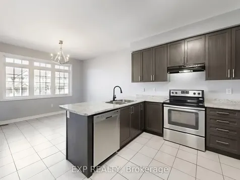 9 Matthewson Avenue Bradford West Gwillimbury ON L3Z 3A7