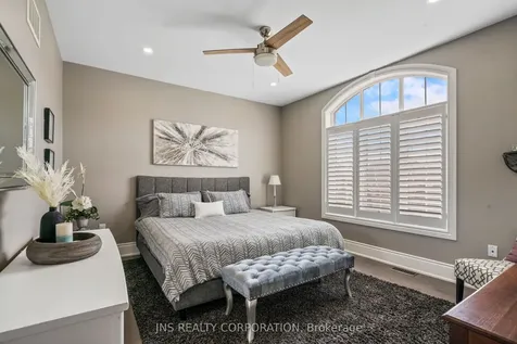 247 Reg Harrison Trail Newmarket ON L3X 0M4