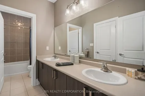 247 Reg Harrison Trail Newmarket ON L3X 0M4
