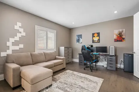 247 Reg Harrison Trail Newmarket ON L3X 0M4