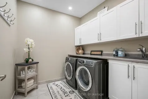 247 Reg Harrison Trail Newmarket ON L3X 0M4