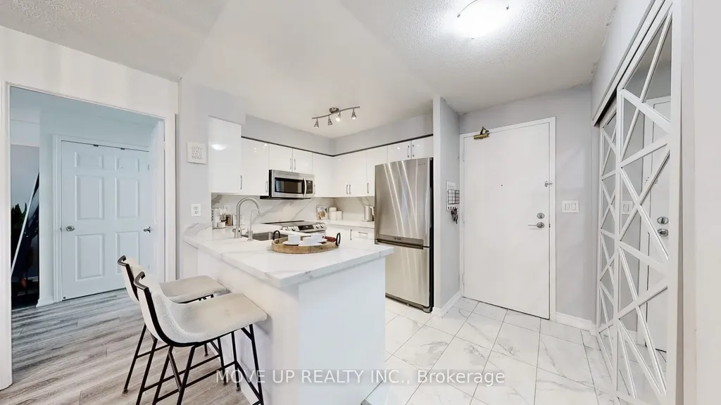3 Ellesmere Street Richmond Hill ON L4B 4N2
