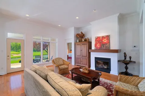 110 Couples Gallery N/a Whitchurch-stouffville ON L4A 1M8