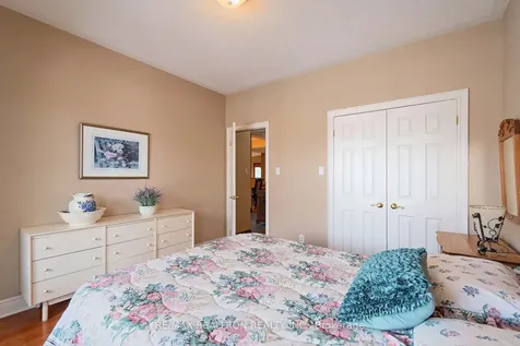 110 Couples Gallery N/a Whitchurch-stouffville ON L4A 1M8