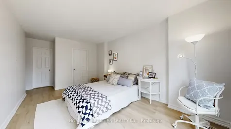 9 Chalmers Road Richmond Hill ON L4B 3N3