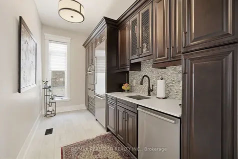 129 Country Club Drive King ON L7B 1M4