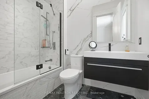 129 Country Club Drive King ON L7B 1M4
