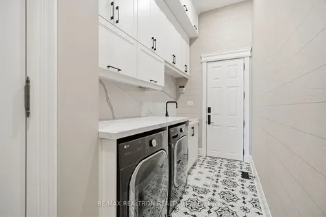 129 Country Club Drive King ON L7B 1M4
