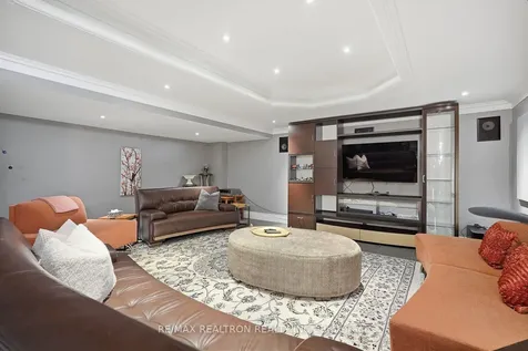 129 Country Club Drive King ON L7B 1M4