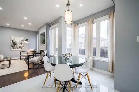 138 Yakefarm Boulevard Whitchurch-stouffville ON L4A 0R8