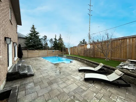 42 St Michele Place Vaughan ON L4H 2H8