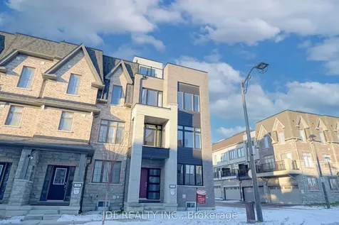 32 Guardhouse Crescent Markham ON L6C 3J8