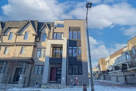 32 Guardhouse Crescent Markham ON L6C 3J8