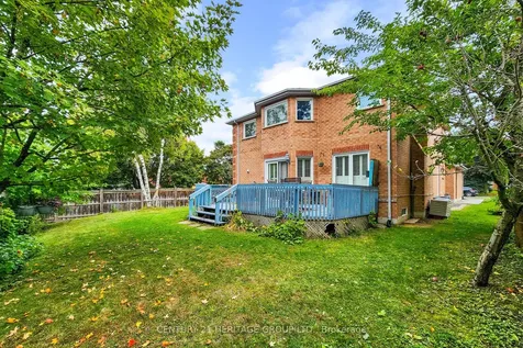 98 Charing Crescent Aurora ON L4G 6P5