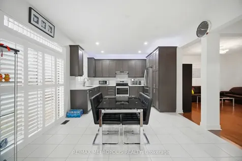 223 Inverness Way S Bradford West Gwillimbury ON L3Z 0W5