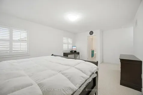 223 Inverness Way S Bradford West Gwillimbury ON L3Z 0W5