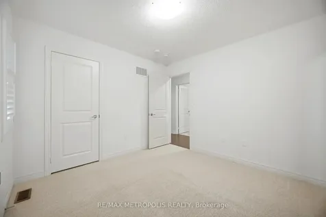 223 Inverness Way S Bradford West Gwillimbury ON L3Z 0W5