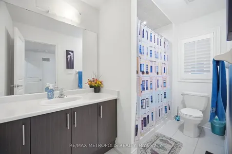223 Inverness Way S Bradford West Gwillimbury ON L3Z 0W5