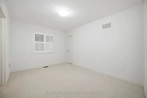 223 Inverness Way S Bradford West Gwillimbury ON L3Z 0W5
