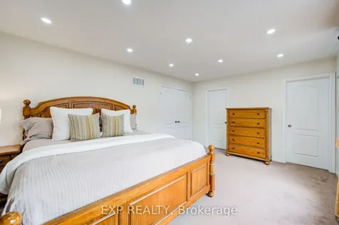 20 Everett Street Markham ON L6E 2A4