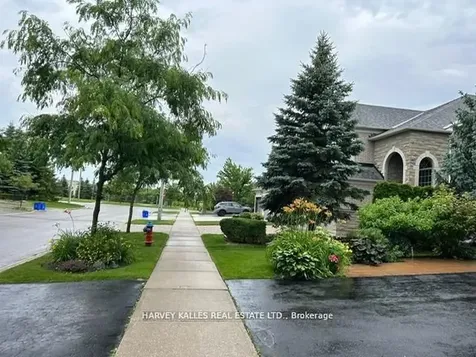 12 Barberry Crescent Richmond Hill ON L4E 4S5