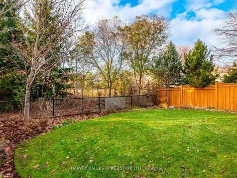 12 Barberry Crescent Richmond Hill ON L4E 4S5