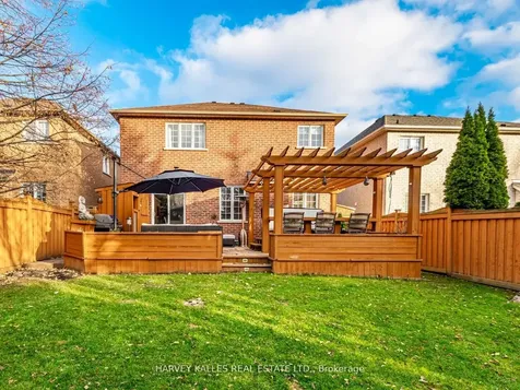 12 Barberry Crescent Richmond Hill ON L4E 4S5