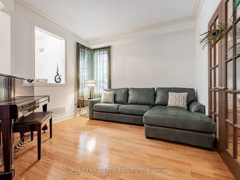 12 Barberry Crescent Richmond Hill ON L4E 4S5