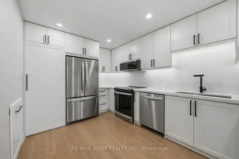 100 Arbors Lane Vaughan ON L4L 7G4
