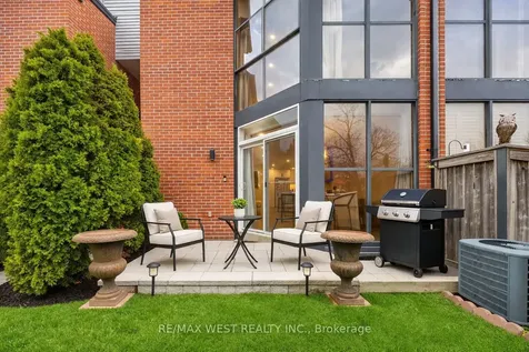 100 Arbors Lane Vaughan ON L4L 7G4