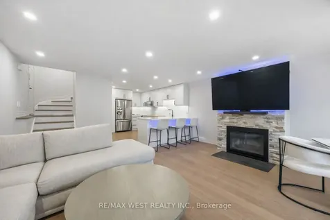 100 Arbors Lane Vaughan ON L4L 7G4