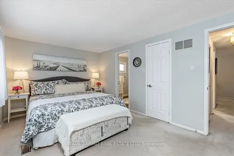 153 Willowbrook Road Markham ON L3T 5P4