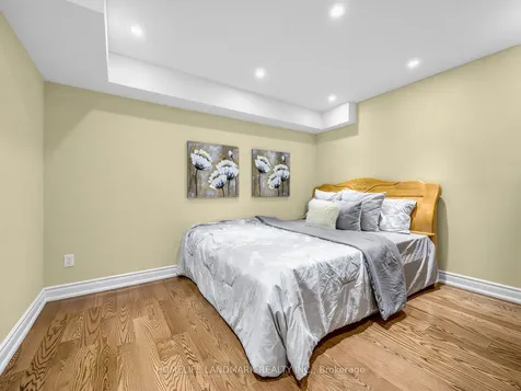 25 Gordon Landon Drive Markham ON L6B 0X9