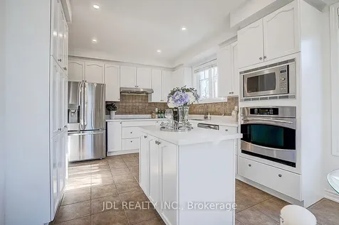 46 Braehead Drive Richmond Hill ON L4E 0B3