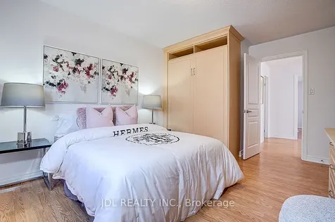 46 Braehead Drive Richmond Hill ON L4E 0B3